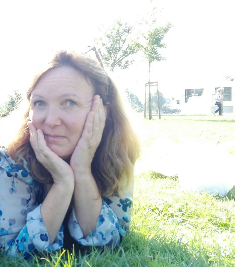 portrait_chloe_hunzinger_herbe