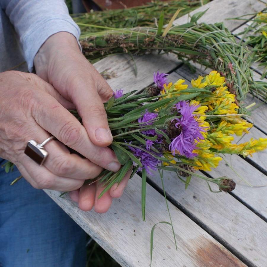 fabrication_couronne_vegetale_allevard_isere